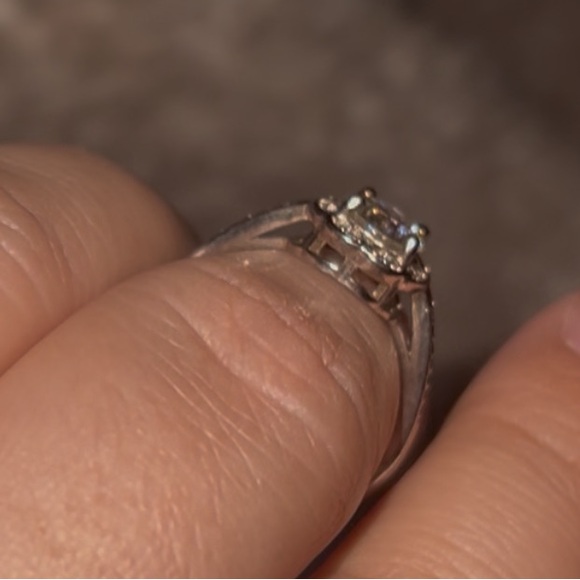 Adjustable Sterling Silver Moissanite Diamond Ring - Picture 3 of 6